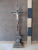 Table cross