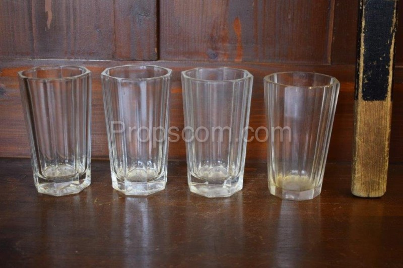 Pub glasses