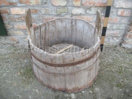 Water tub with forged hoops