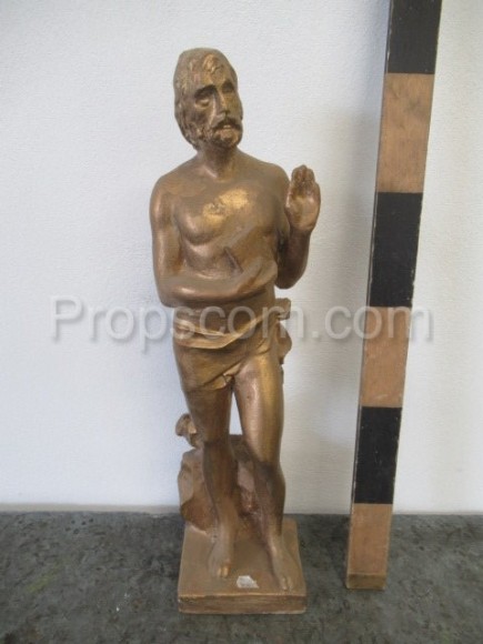 Statuette of a man