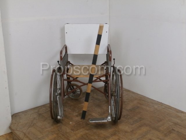 Invalidní vozík 