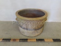 Earthenware pot