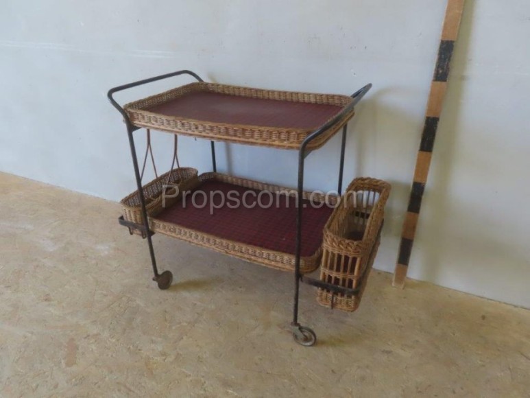 Movable serving table