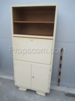 Kitchen cabinet with bar
