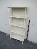 Weißes Bücherregal aus Holz