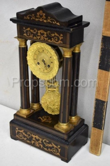 Column clock