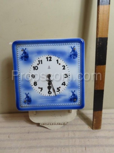 Wall clock