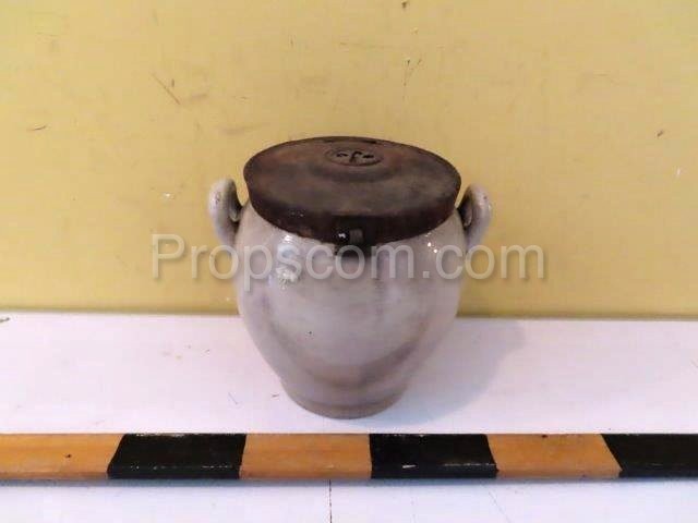 Earthenware pot