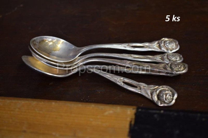 Set of tea spoons