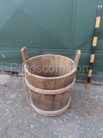 Wooden bucket