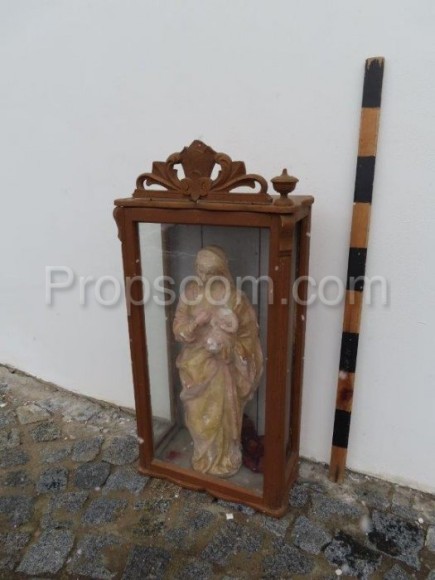 Schaufenster mit Madonna