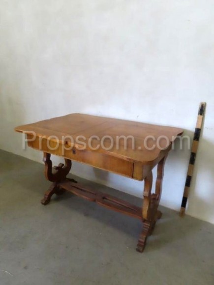 Sewing table