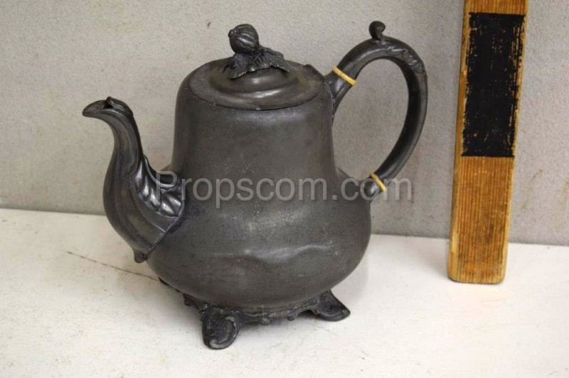 Tin teapot