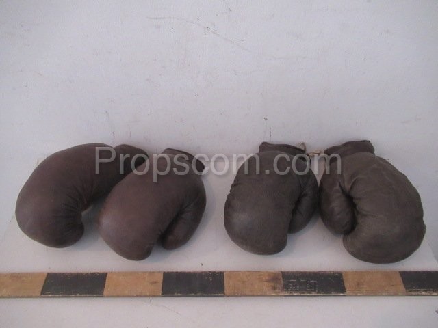 Boxing gloves