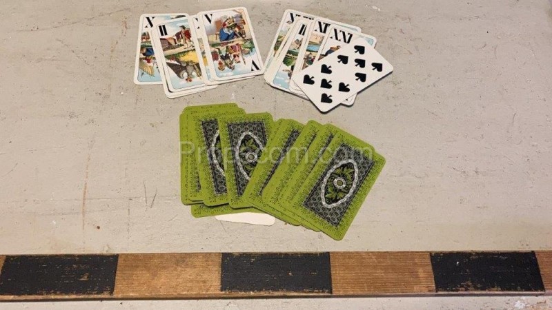 Card game Raining