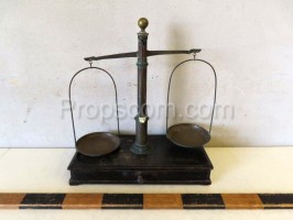 Pharmacy scales