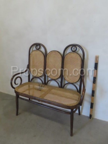 Lavička Thonet