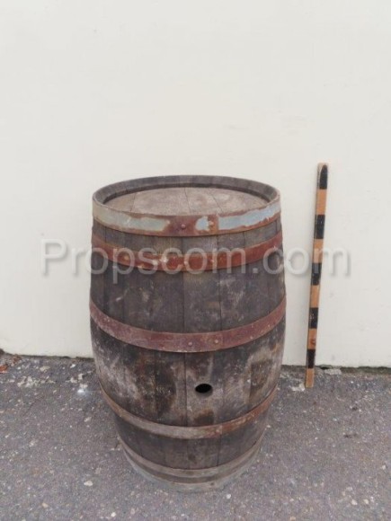 Barrel with forged hoops