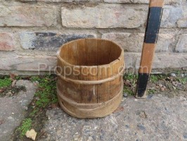 Wooden bucket