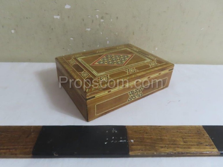 Wooden jewelry box