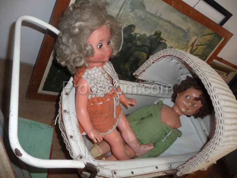 Doll buggy