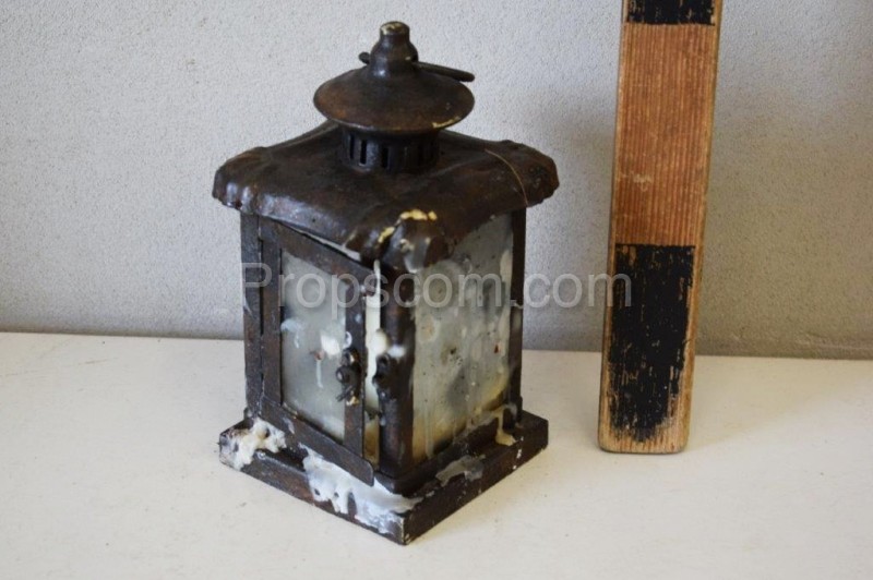 Portable lantern