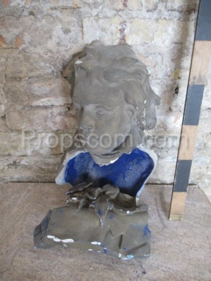 damaged Bust