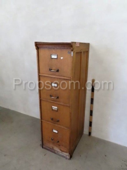 File cabinet with drawers