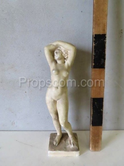 Statue nude