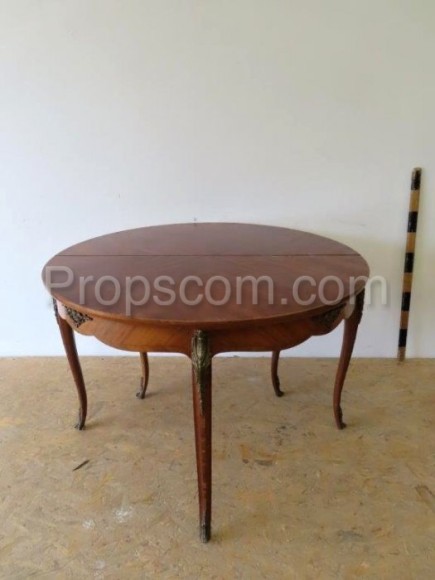 Round folding table