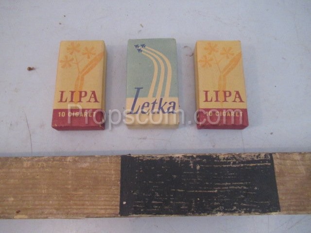 Cigarette boxes mix