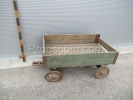 dřevěný vozík 