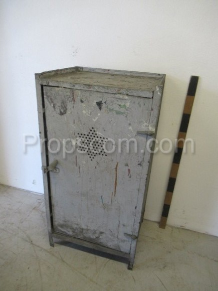 Workshop cabinet