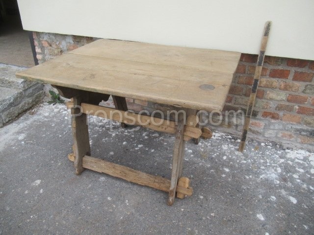 Solid farmhouse table 