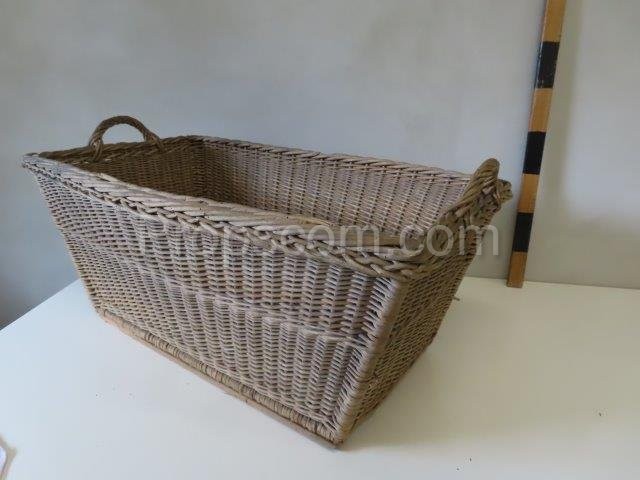 Laundry basket