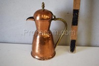 Kettle with lid