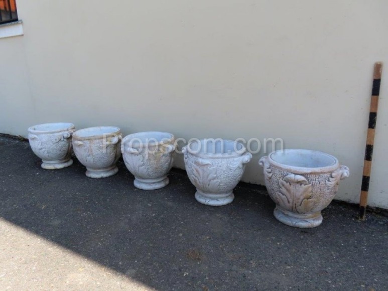 Ceramic flower pots