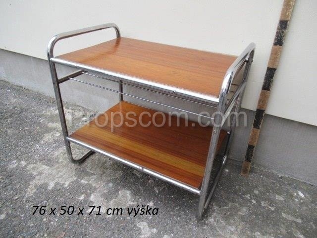 Mobile serving table